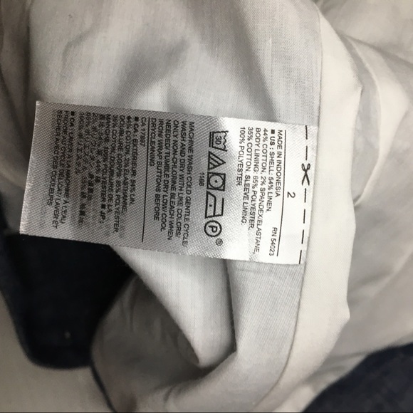 Banana Republic chambray blue NWT shrunken… - Picture 7 of 7